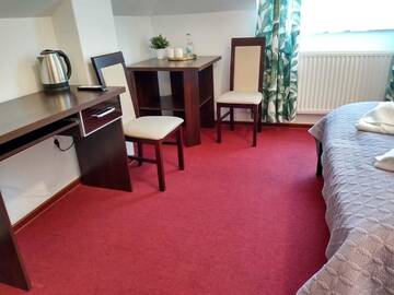 Фото номера Двухместный номер Делюкс с 1 кроватью Мини-отель Hotel Złotogórski г. Kościelec 4