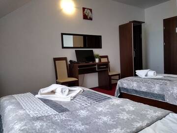 Фото номера Двухместный номер с 2 отдельными кроватями Мини-отель Hotel Złotogórski г. Kościelec 4